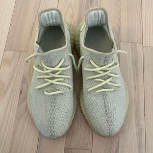Yeezy 350 V2 Butter Men’s 9.5